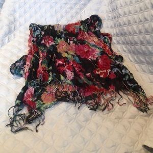 All year-round scarf